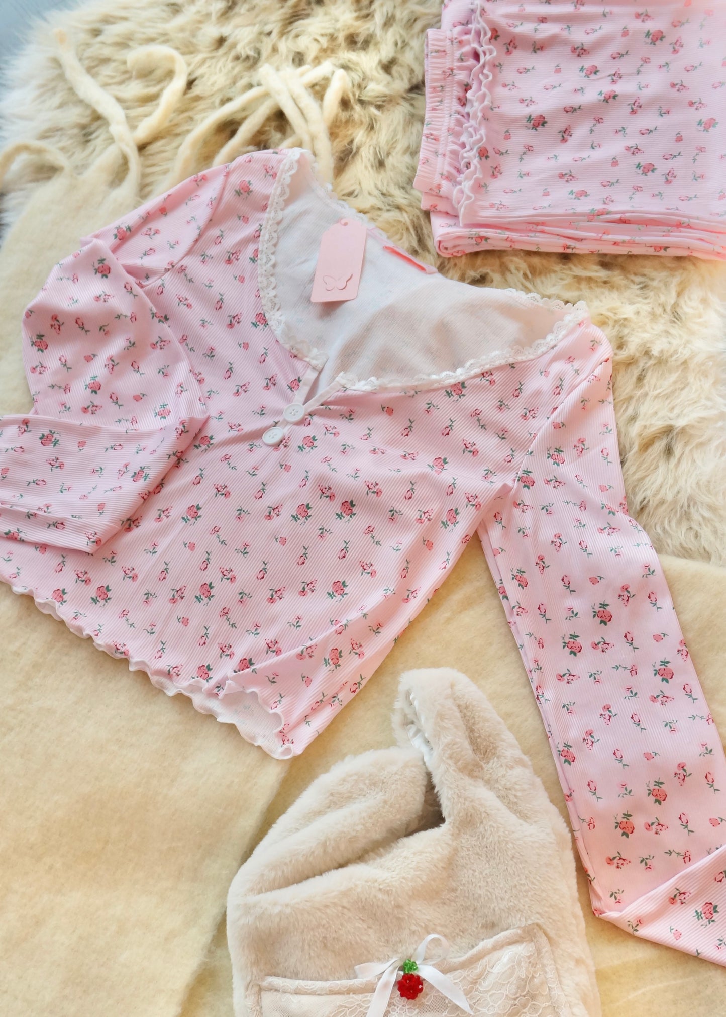 Roses and Rosè pyjama set