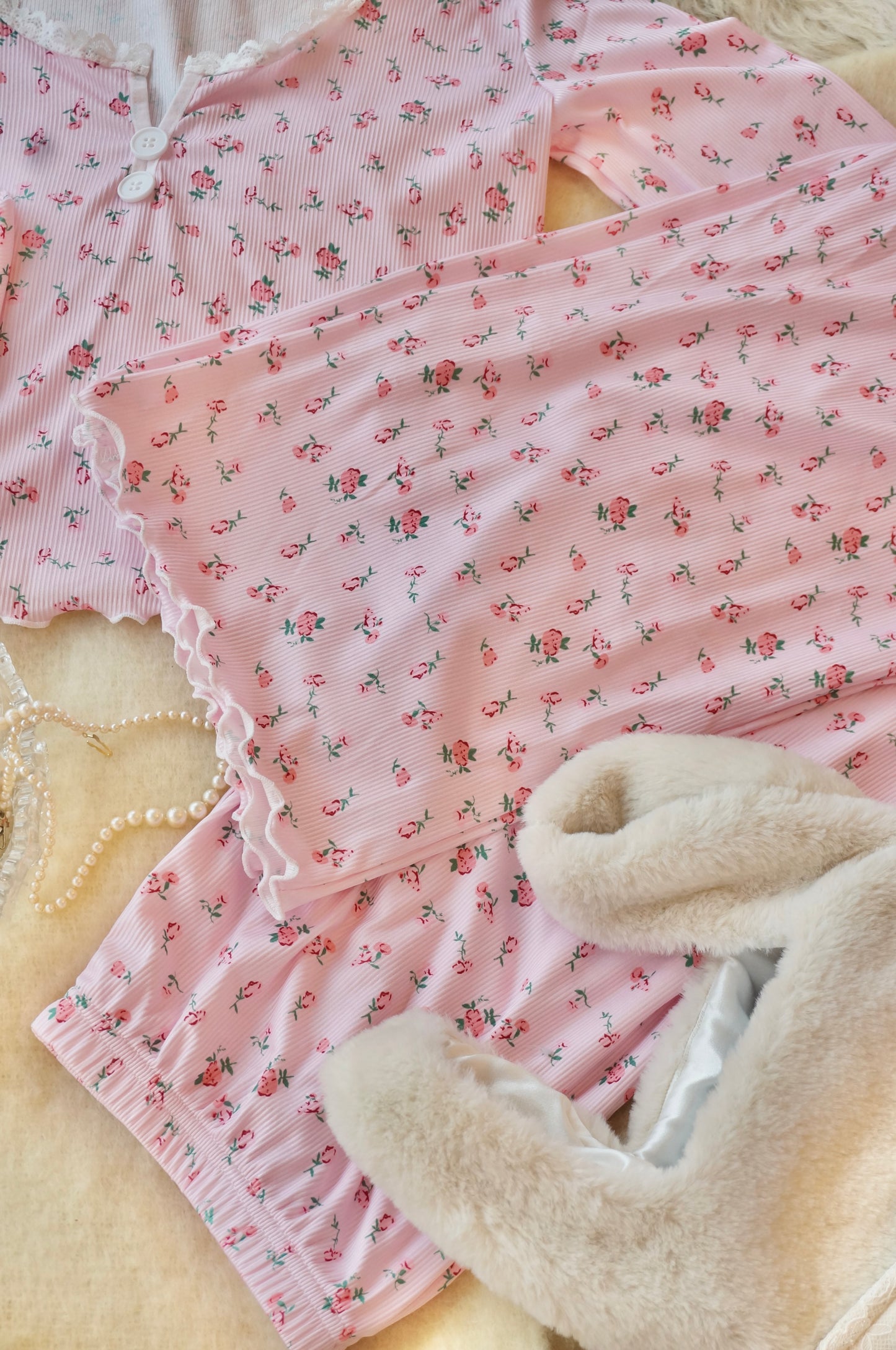 Roses and Rosè pyjama set