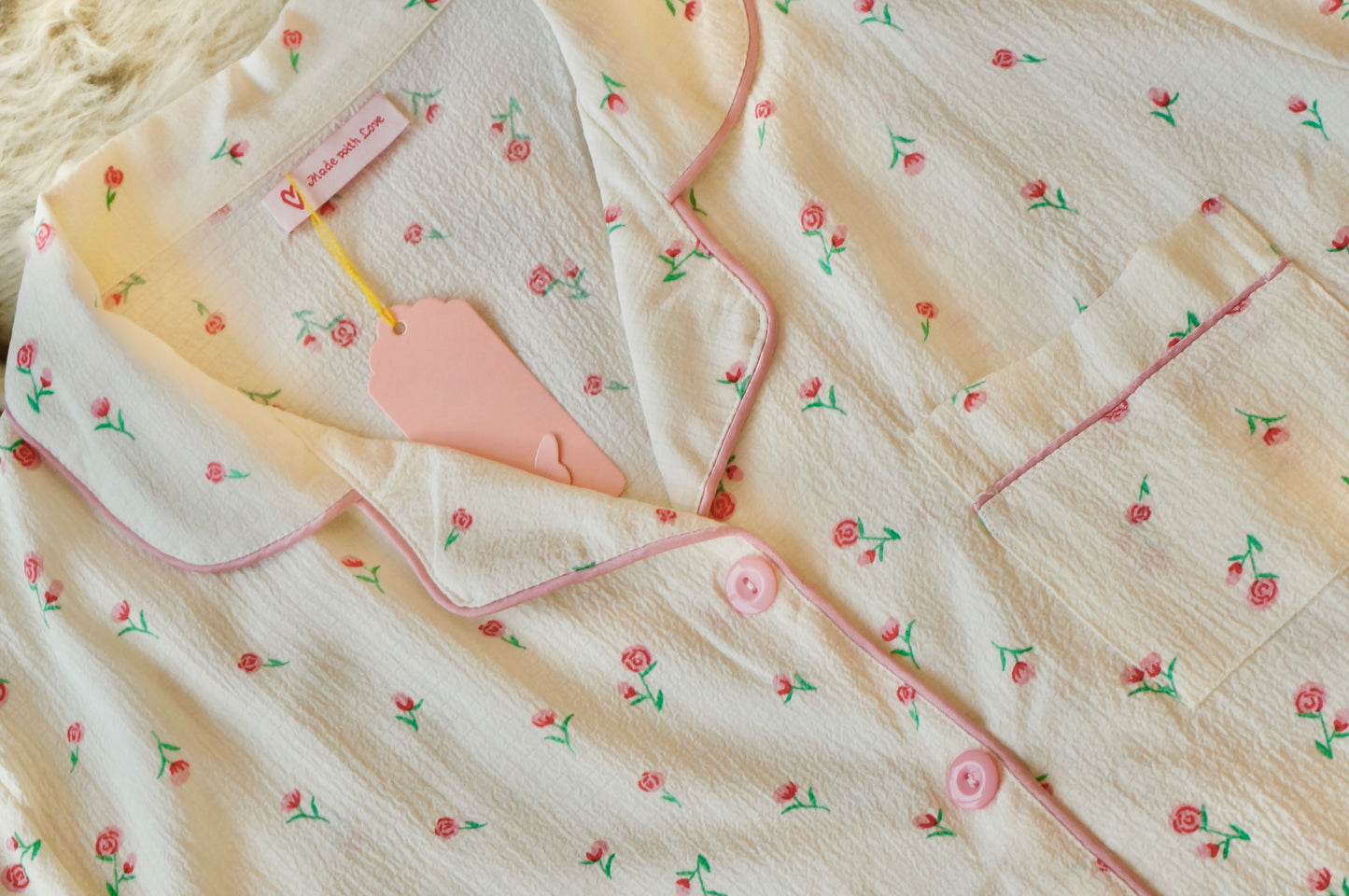 Lost in Roses Pyjama Set