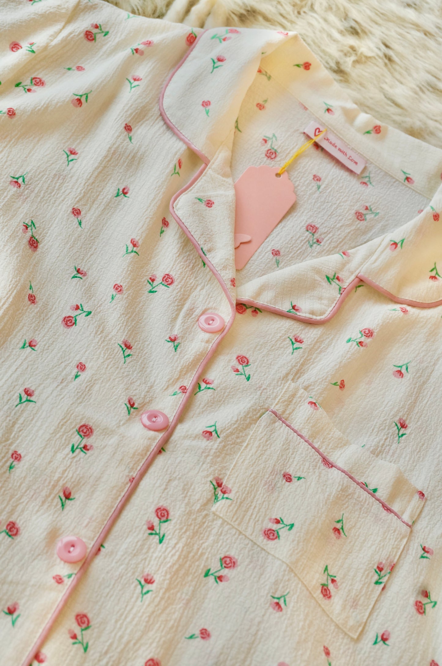Lost in Roses Pyjama Set
