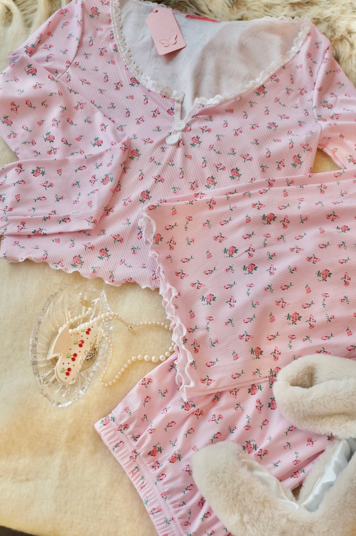 Roses and Rosè pyjama set
