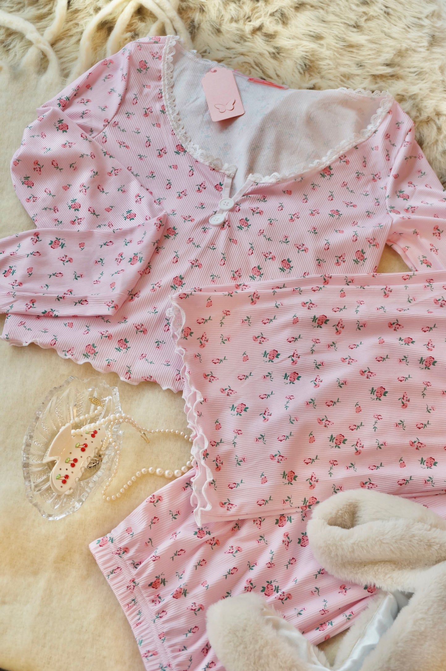 Roses and Rosè pyjama set