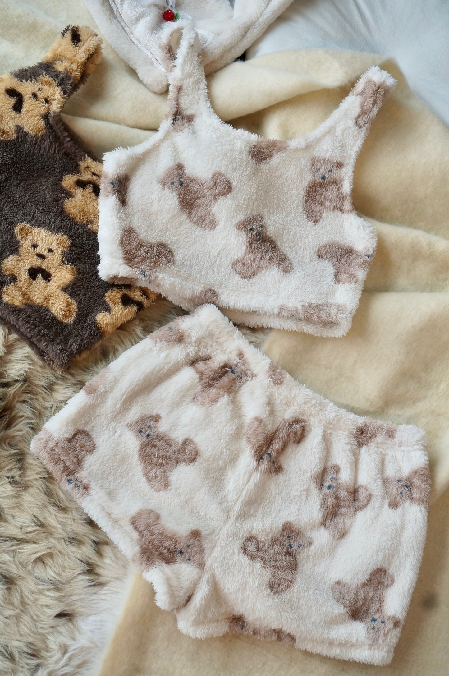 Teddy Hug pajamas set-Cloudy White