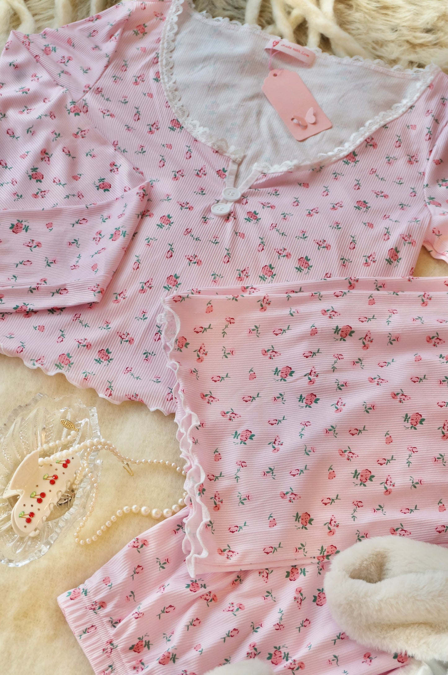 Roses and Rosè pyjama set