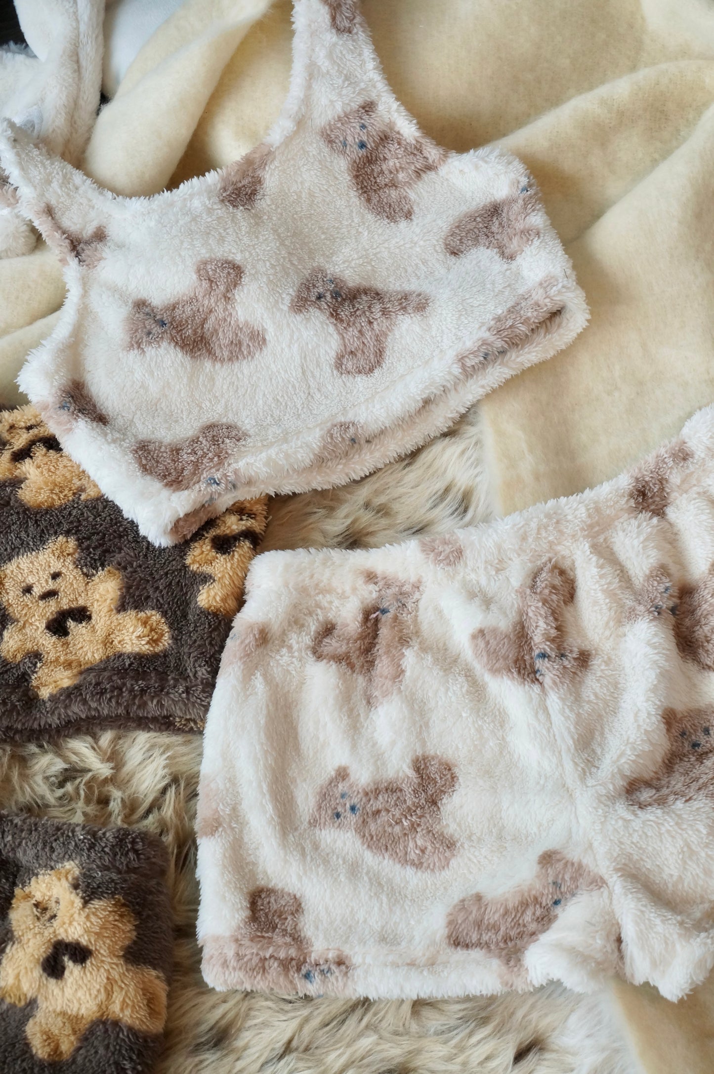 Teddy Hug pajamas set-Cloudy White