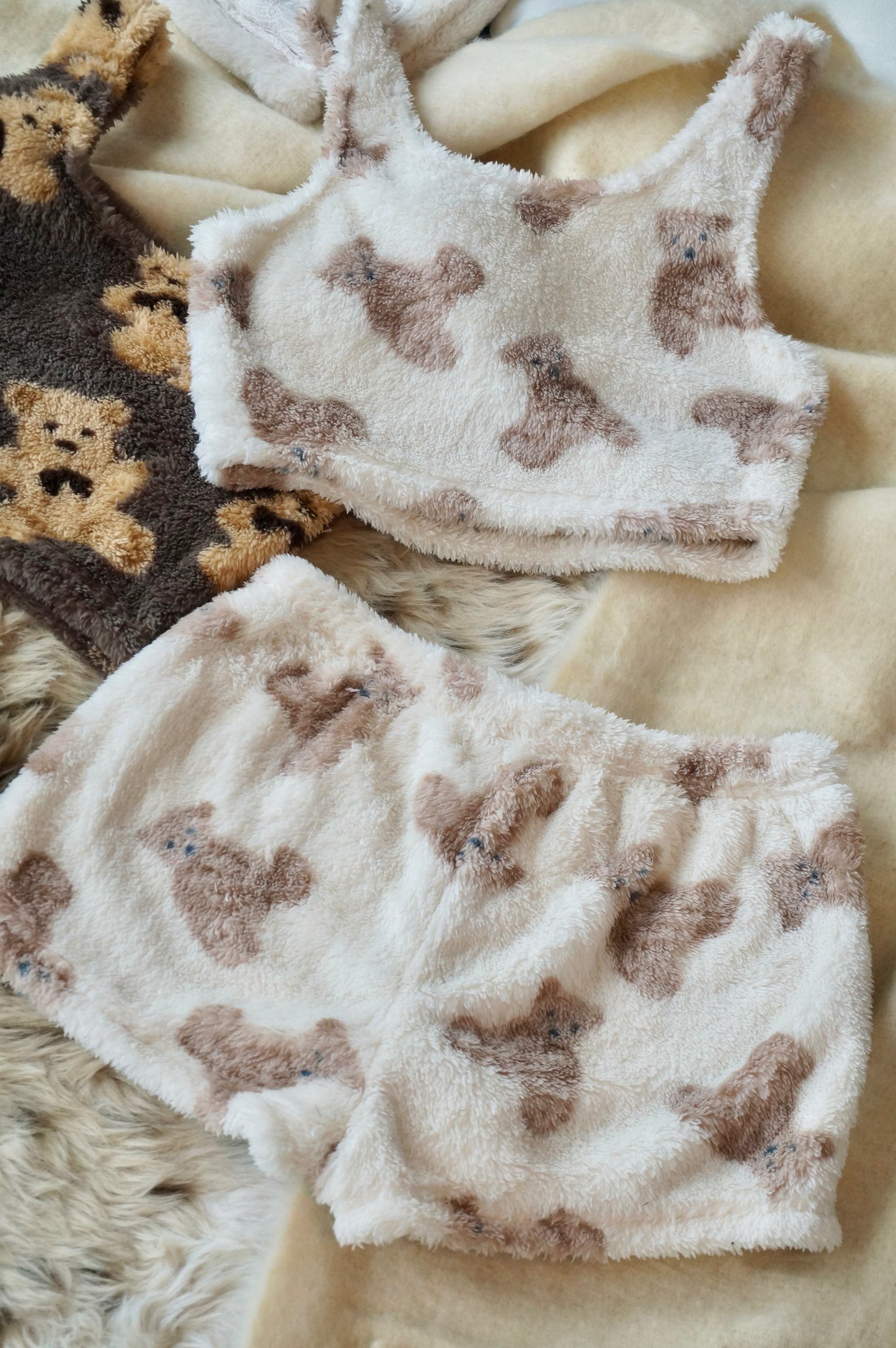 Teddy Hug pajamas set-Cloudy White