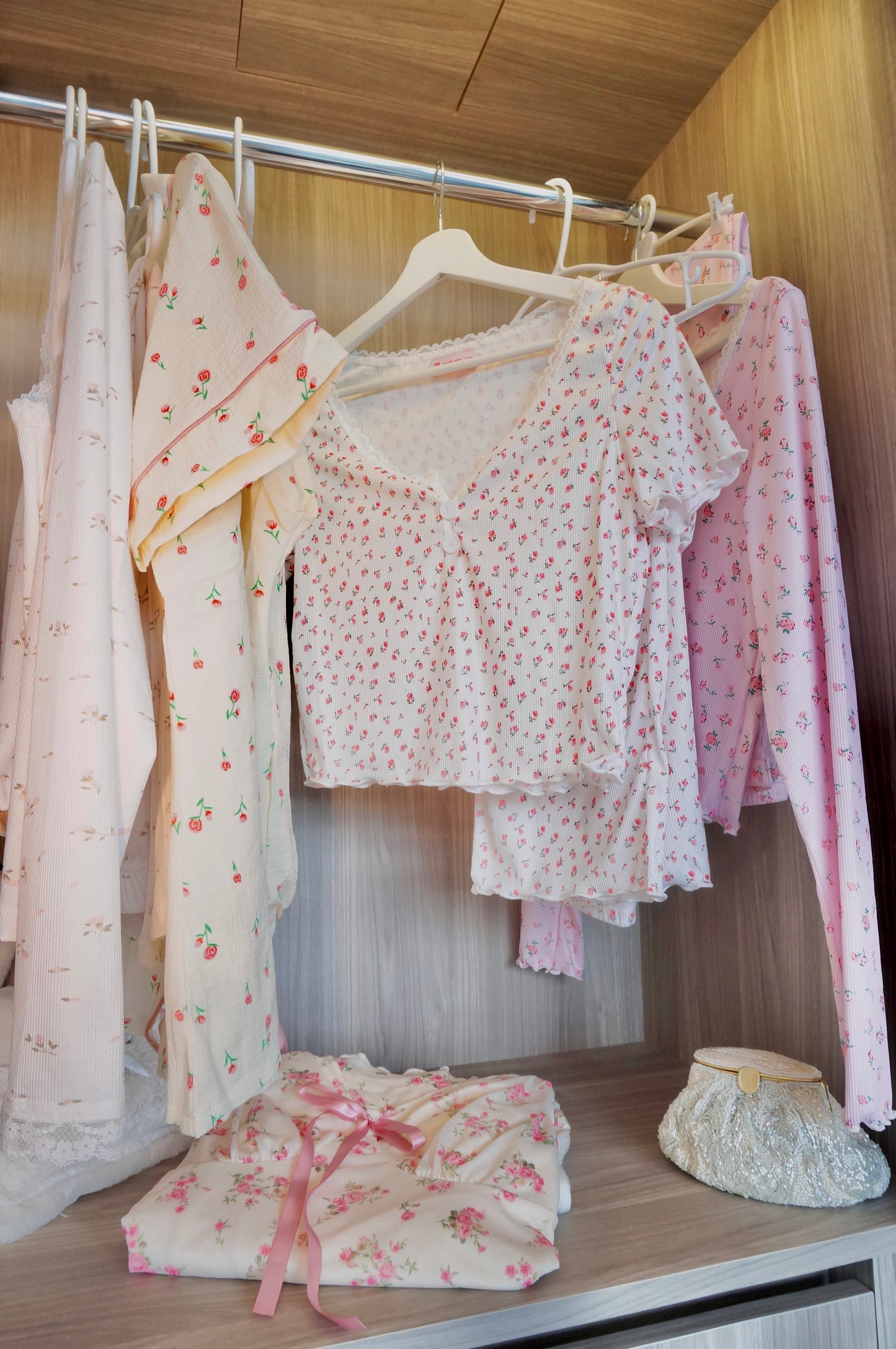 Roses and Rosè Short sleeve pyjama set