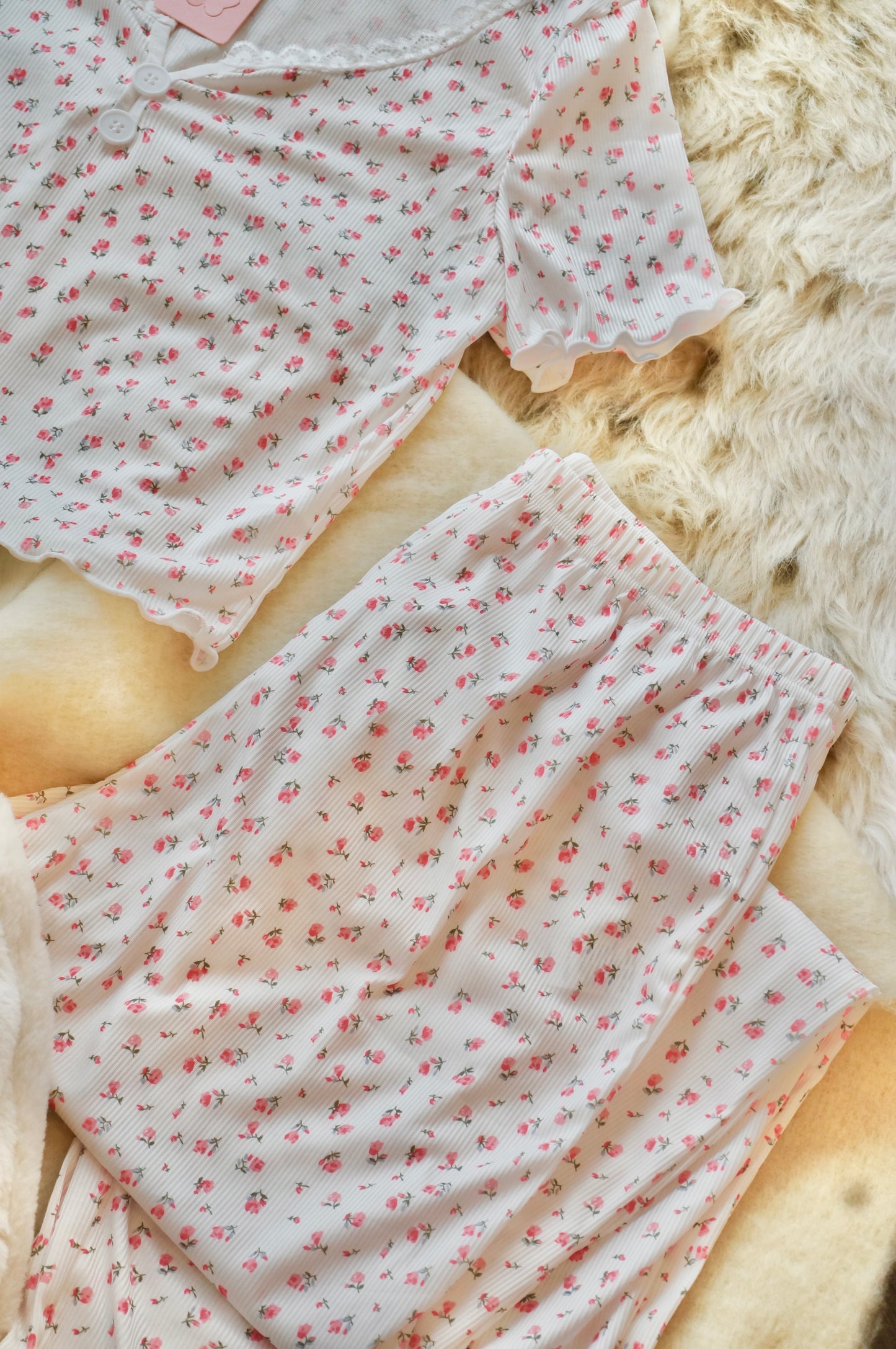 Roses and Rosè Short sleeve pyjama set