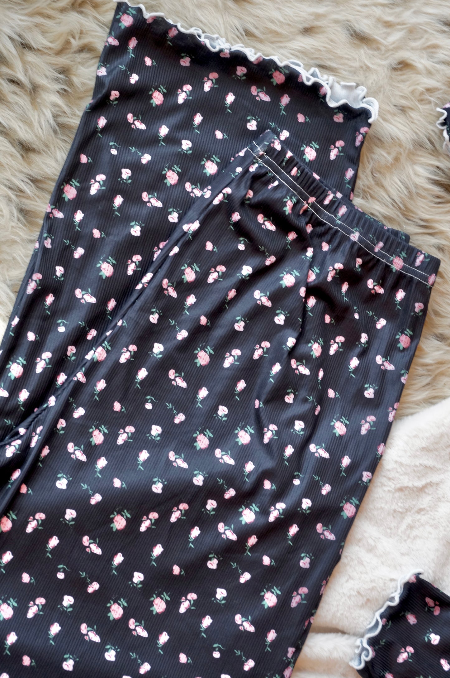 Roses and Rosè Long sleeve Black pyjama set