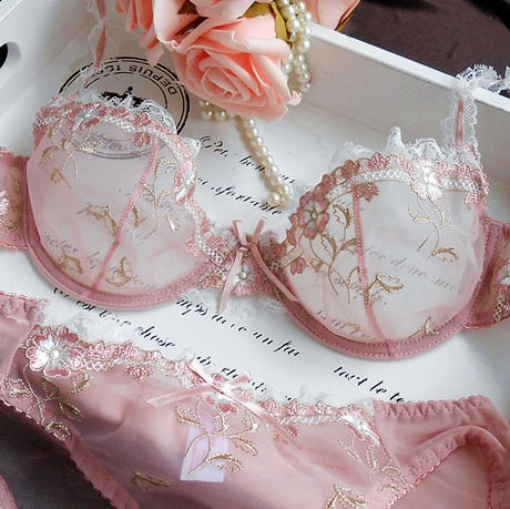 Meadow embroidery bra set