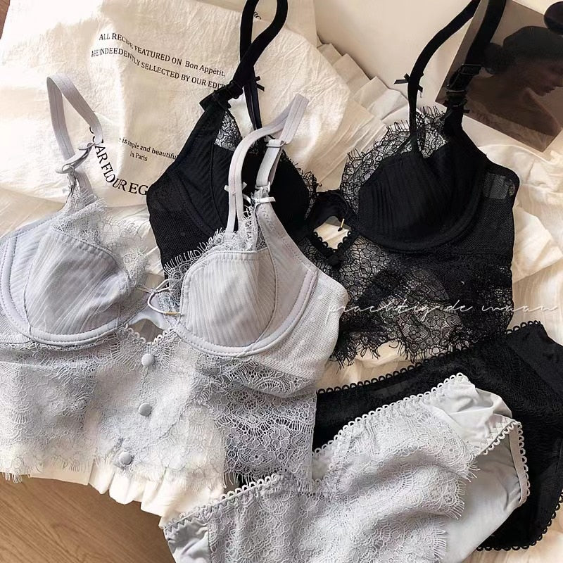 Chantilly Lace bra set